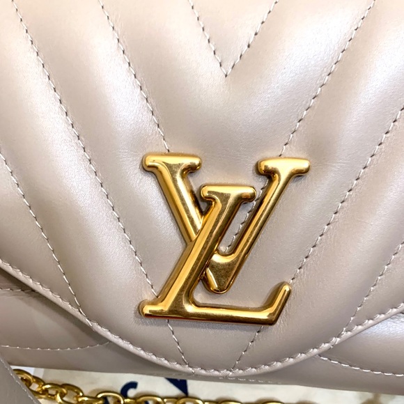 🆕😍💗💯NWT AUTHENTIC LOUIS VUITTON NEW WAVE CHAIN BAG - Picture 9 of 16
